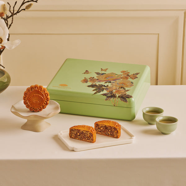 Assorted Nuts with Royal Chilli Sauce (4pcs)